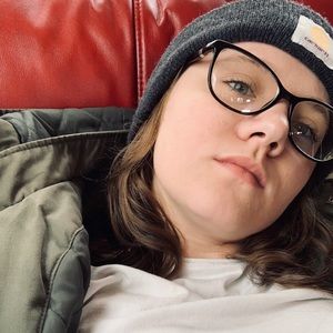 Meet your Posher, Alexandra